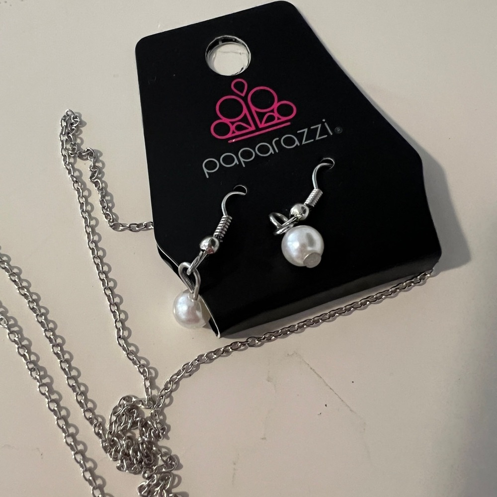 Paparazzi Silver Necklace with White Pearls